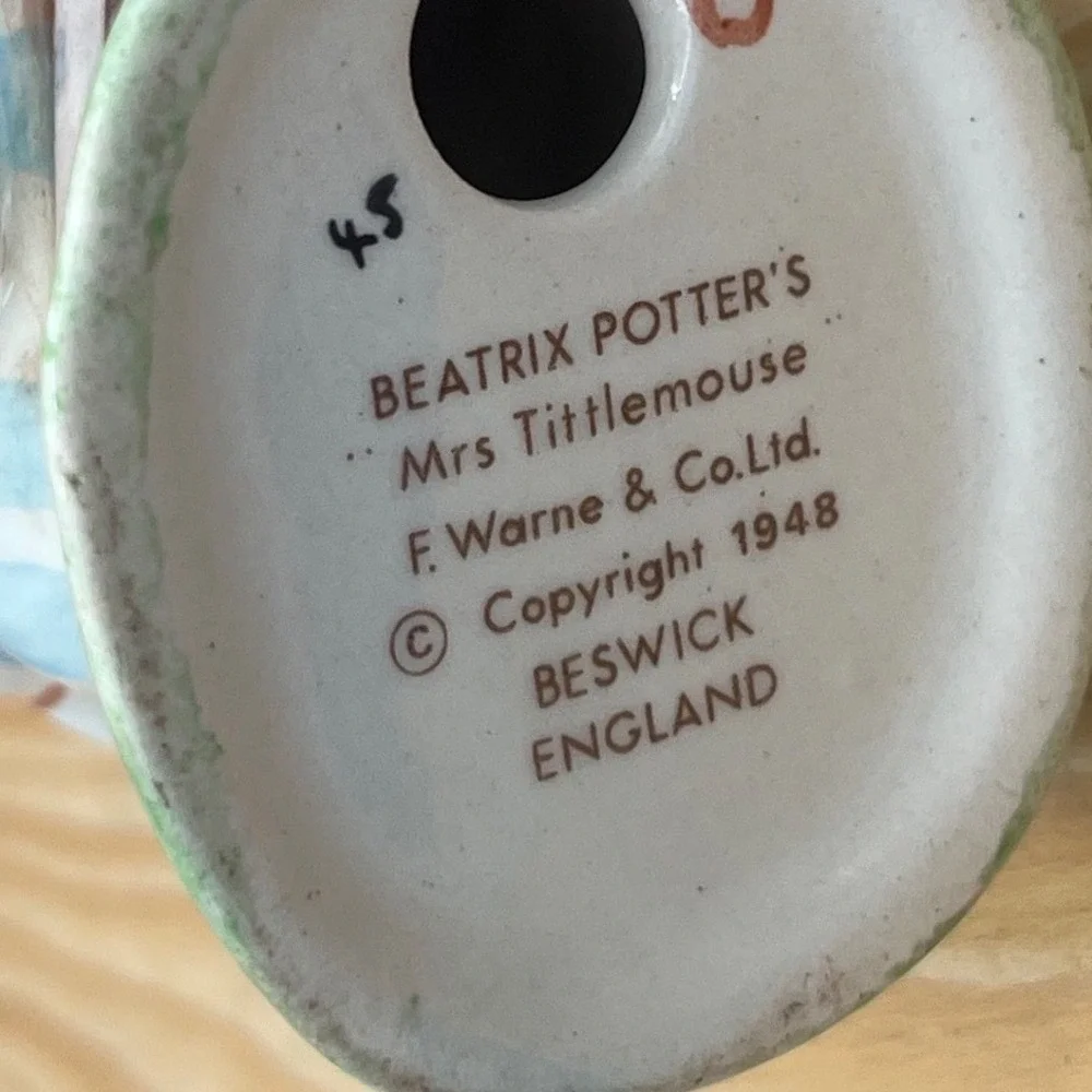 Vtg  Beswick Beatrix Potter Mrs. Tittlemouse Figurine BP-3b Backstamp 1974-1985